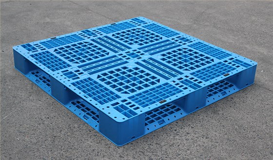 蓝色塑料托盘