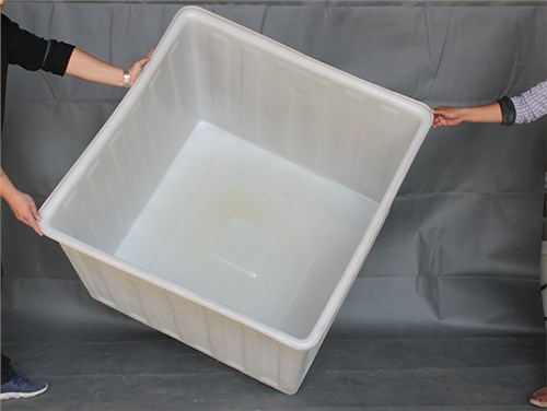 700L-塑料方箱