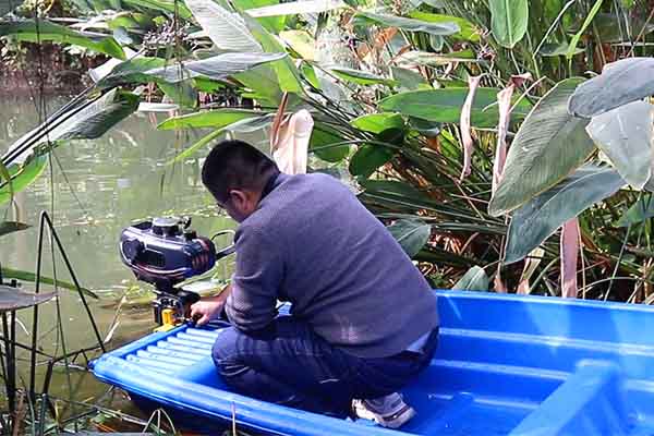 这个步骤漏了，塑料渔船的马达可就启动不起来了